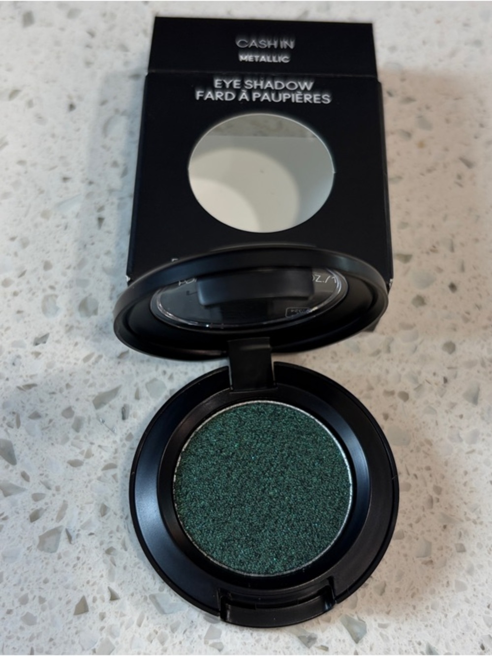 New in Box MAC Cosmetics “Cash In” Metallic Emerald Green Eyeshadow